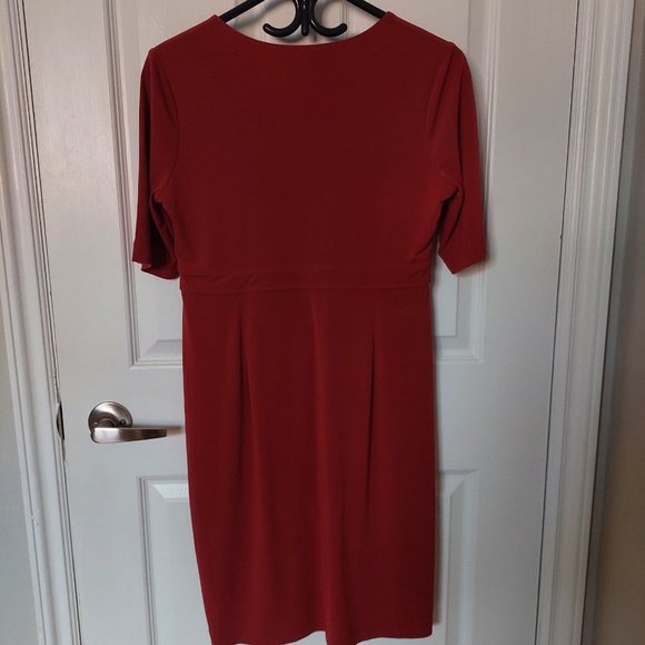 Banana Republic Dark Wine Red Stretchy V Neck Dress Front Pockets, Sz M - Picture 6 of 9